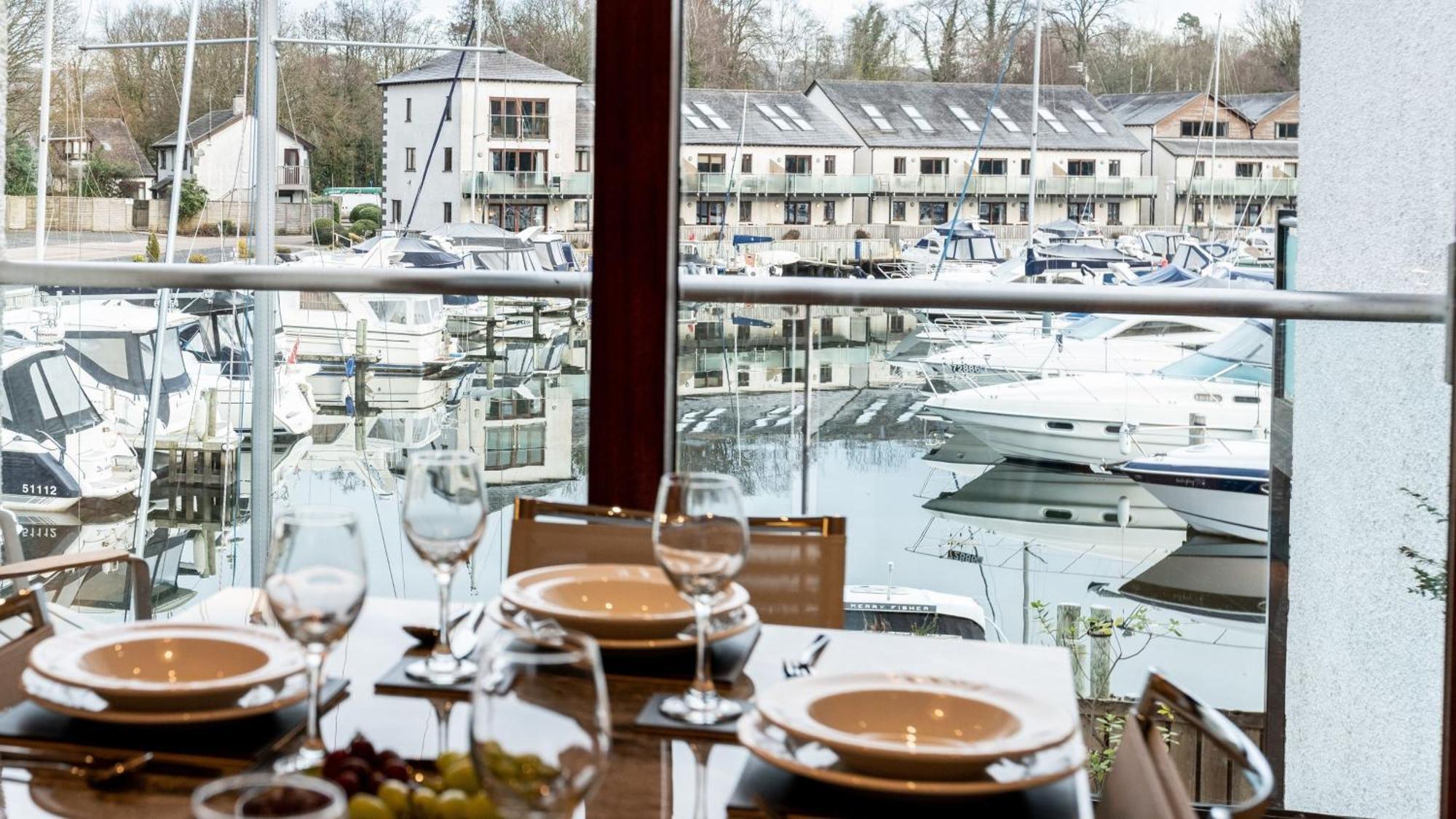 Windermere Lake View Townhouse At Windermere Marina Village ボウネス＝オン＝ウィンダミア エクステリア 写真