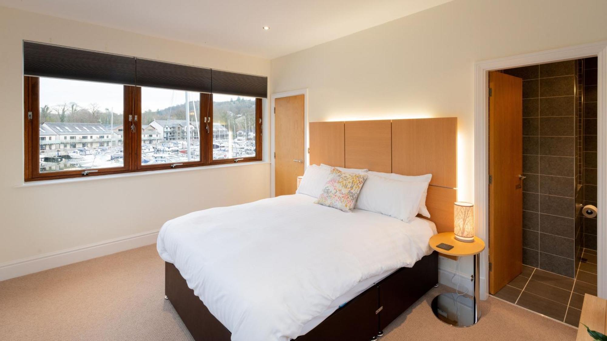 Windermere Lake View Townhouse At Windermere Marina Village ボウネス＝オン＝ウィンダミア エクステリア 写真